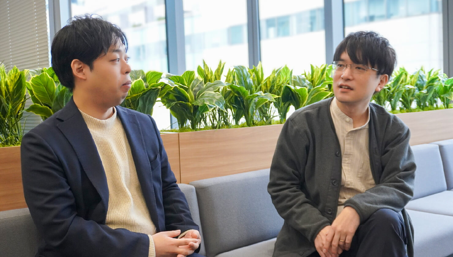 対談している様子