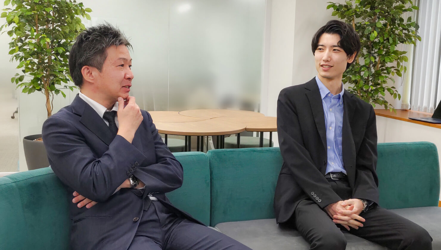 対談している様子
